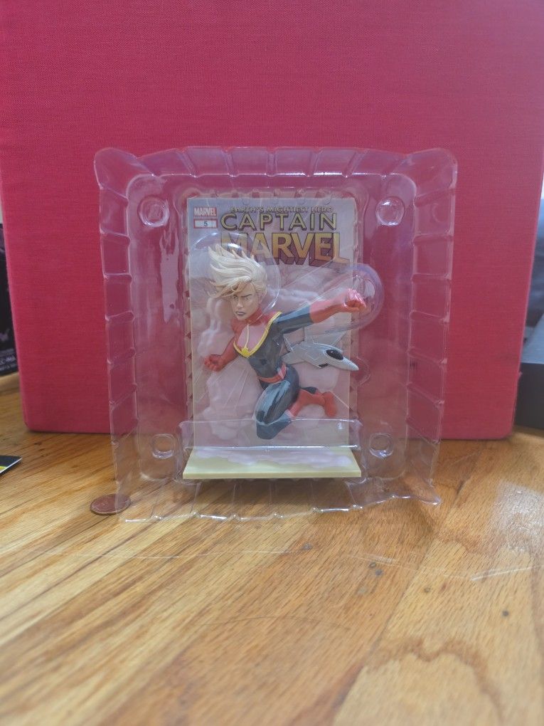 Captain Marvel Lootcrate Comic Standee