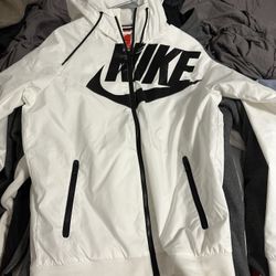 Nike Windbreaker 