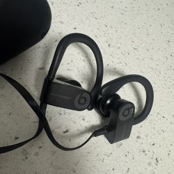 Powerbeats3 Wireless Bluetooth Earphones - Black