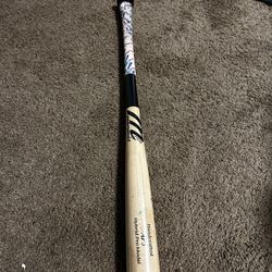 Marucci Wood bat