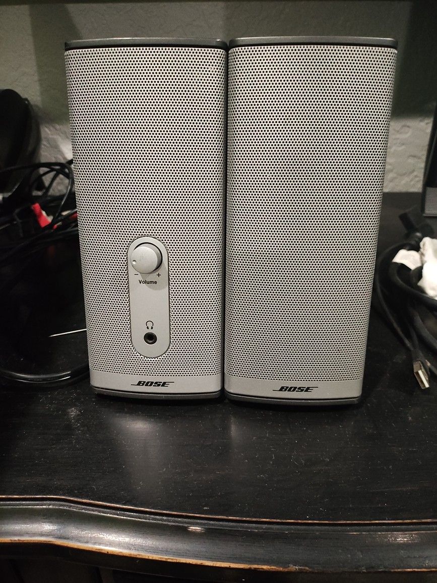 BOSE SPEAKERS