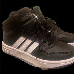 NWT Adidas Kids / Toddler Size 10