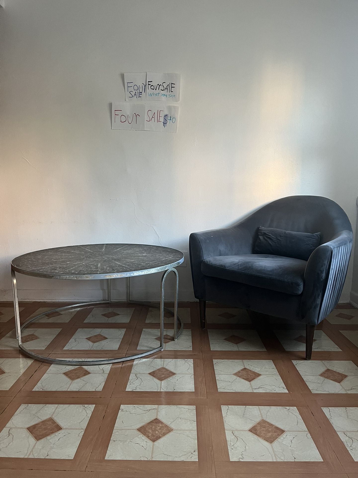2 SET 40$ High quality, good condition, furniture