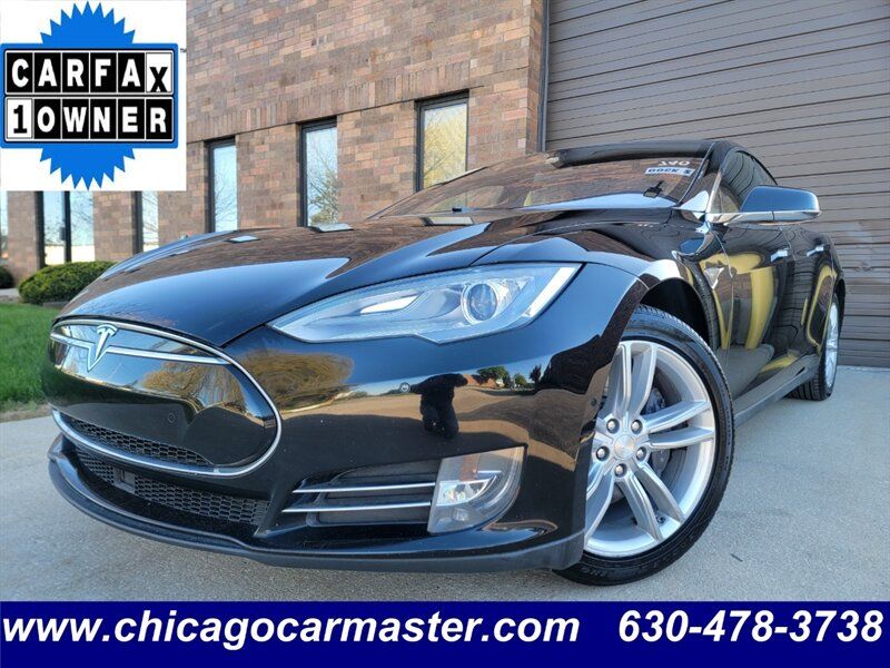 2015 Tesla Model S 85-- 265 Miles on Full Charge -- Autopilot -