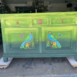 Buffet/ Dresser