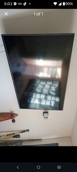Flat Screen TV Wall Mounted