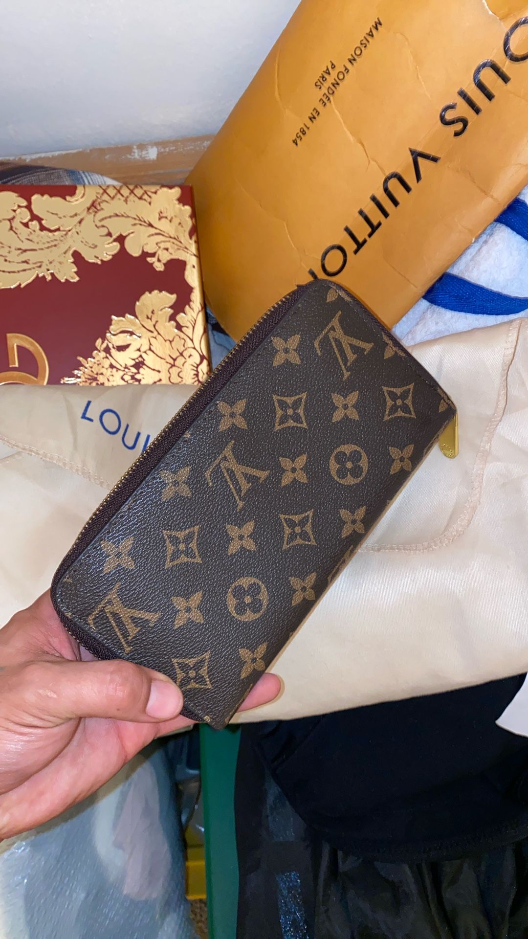LV Wallet