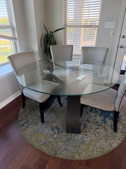 Dining table set