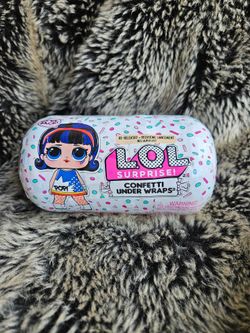 L.O.L. Surprise Confetti Under Wraps 15 surprises!