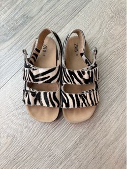Zara Girls Leather Sandals size 28