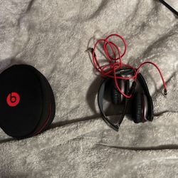 Beats Solos Black