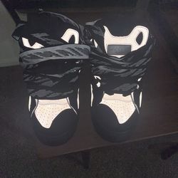 Reflective Lavins curbs