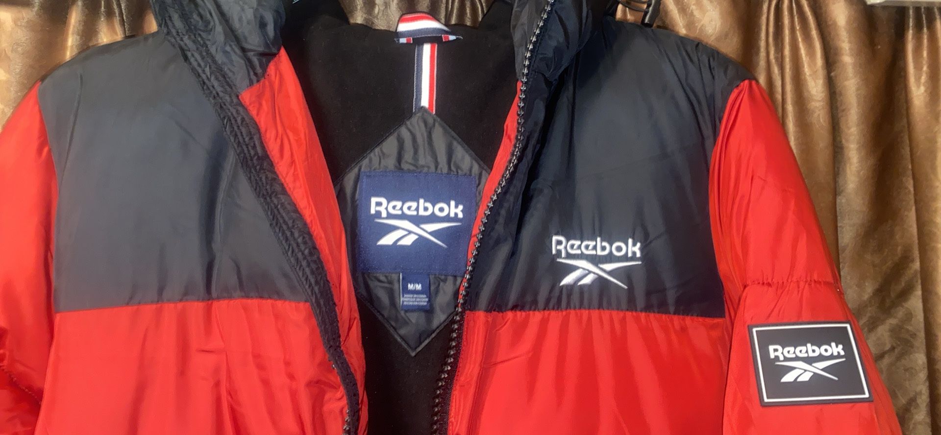 REEBOK PUFFER JACKET