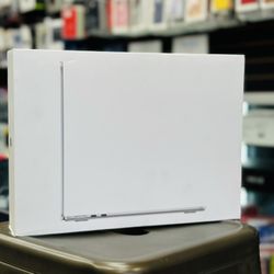 MacBook Air 13in M3 Chip 256gb