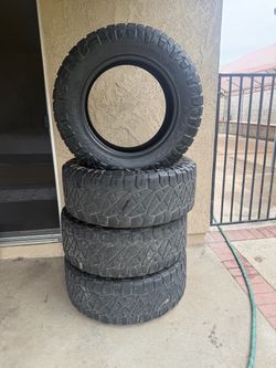 Nitto Ridge Grappler Tires 35x12.50R20LT