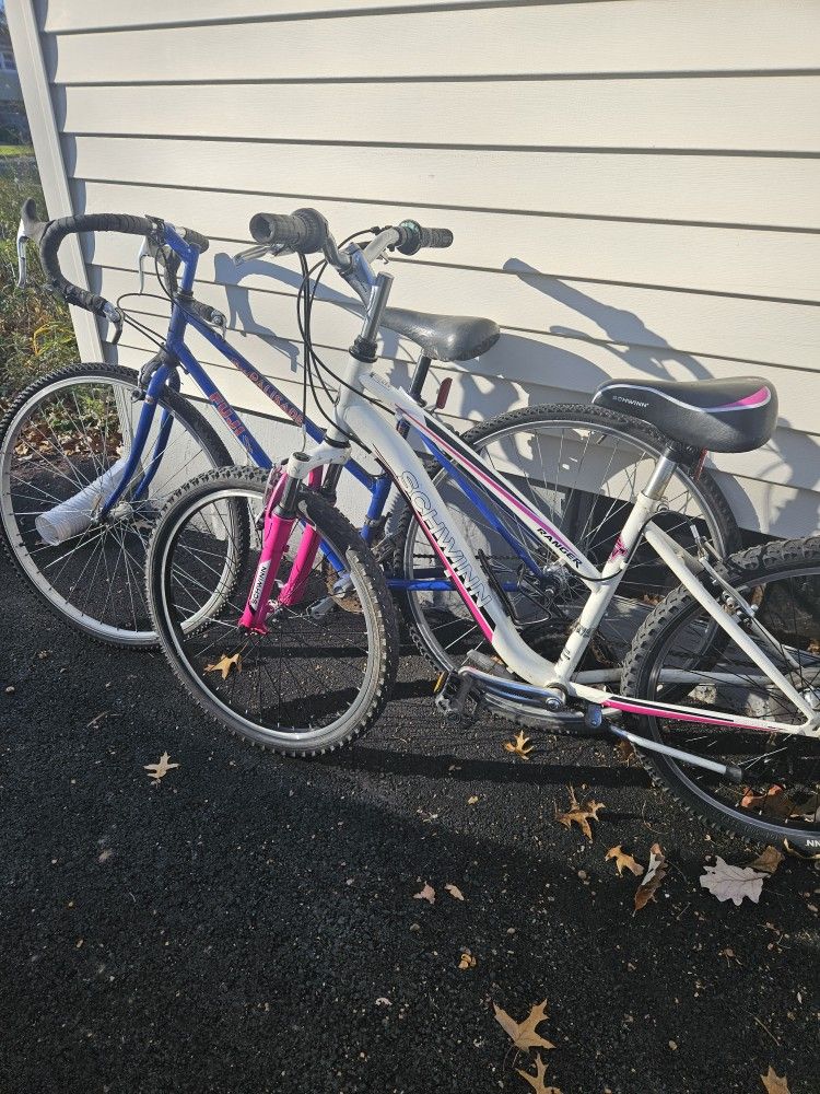 24in Bike And 700c Ladies Bike