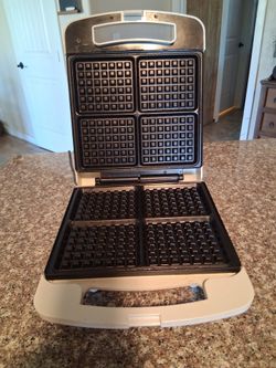 Waffle maker