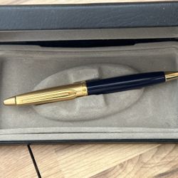Reflections desk Pen