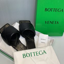 Bottega Veneta Lido Slide Sandal Size 39