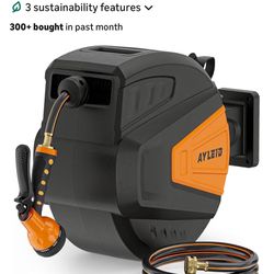 Retractable Garden Hose Reel With Spray Nozzle