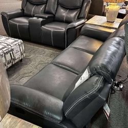 Sloane Black 2 Piece Reclining Sofa And Loveseat Set /P