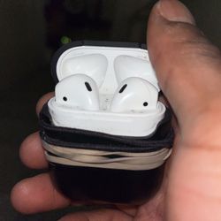apple airpods