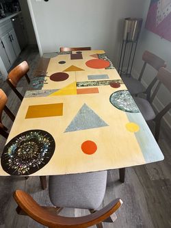 Hand-Painted Expandable Dining Table – Seats 4 to 6 – Unique Art Design