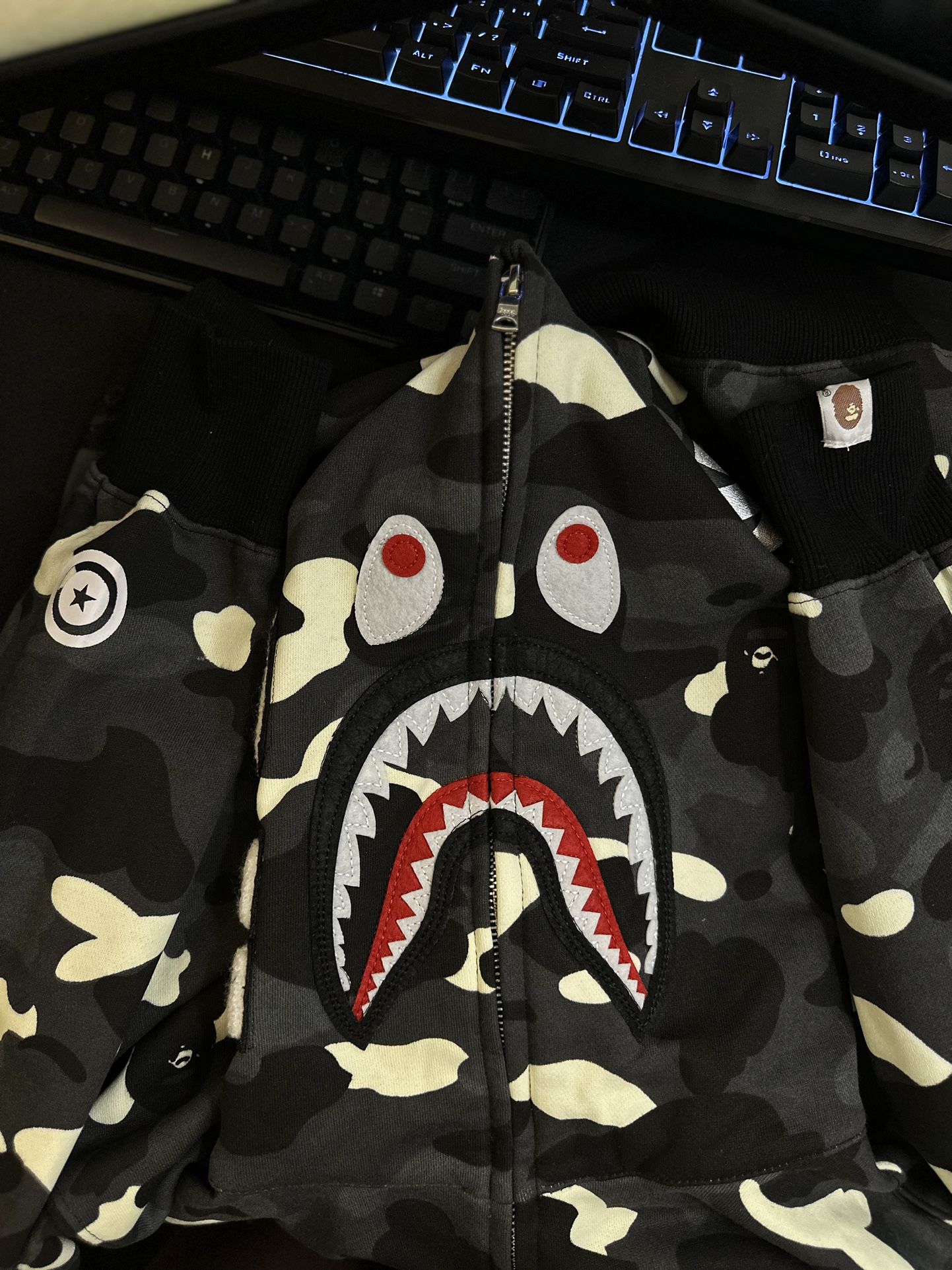 TOPAHK7 Hoodie for Sale in New York, NY - OfferUp