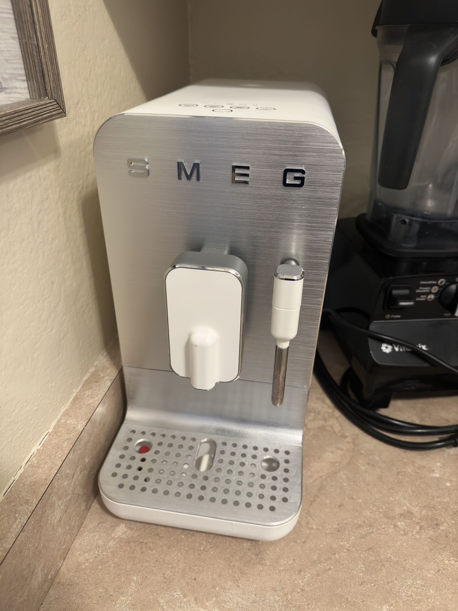 SMEG Espresso/Froth Maker