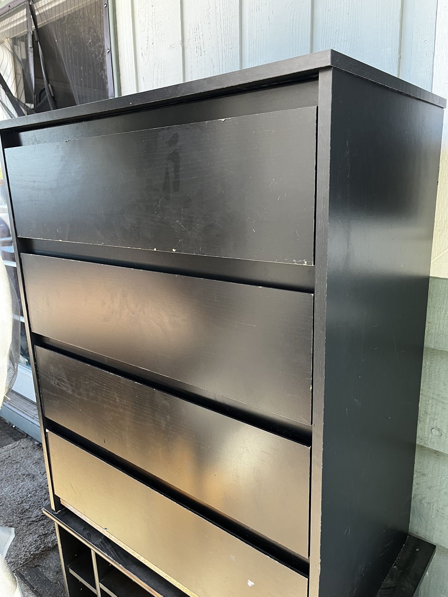Dresser