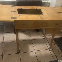 Sewing machine table