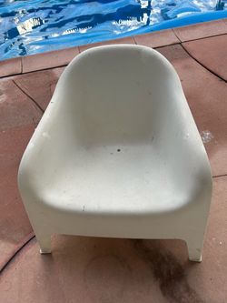 IKEA SKARPÖ Modern White Outdoor Patio Lounge Chair – Contemporary Design