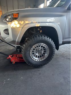 Kmc wheels 17x9