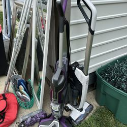 Brand new carpet cleaner and great condition cordless vacuum