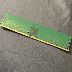 DDR-4 Ramm stick 8gb pc2400