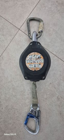 Sare waze thunderbolt lifeline 18feet
