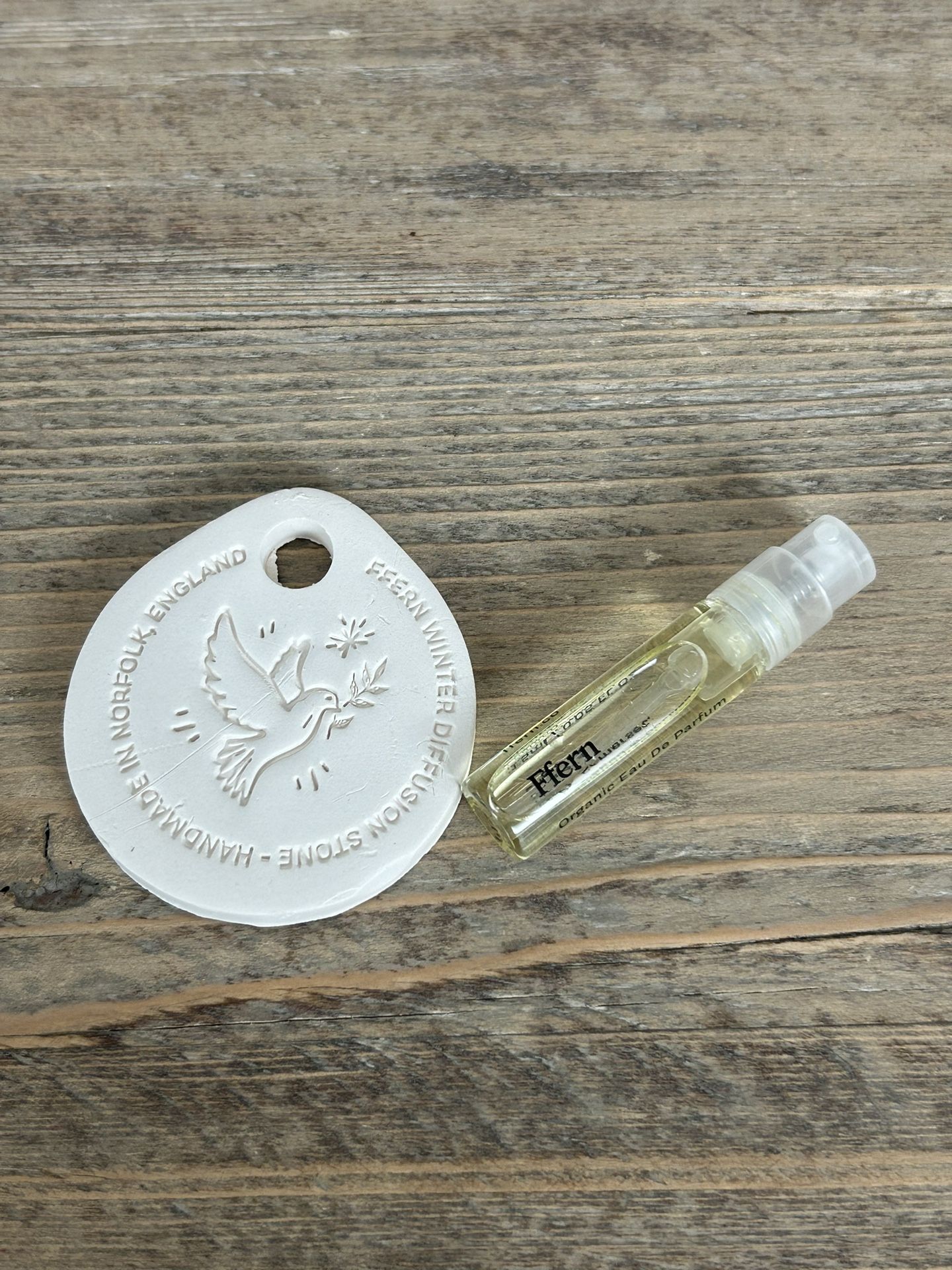 Ffern Winter 24 Fragrance Sample And Stone Diffuser 