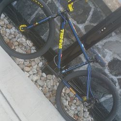 29inc Trone Pacman Bike Limtied Edtion