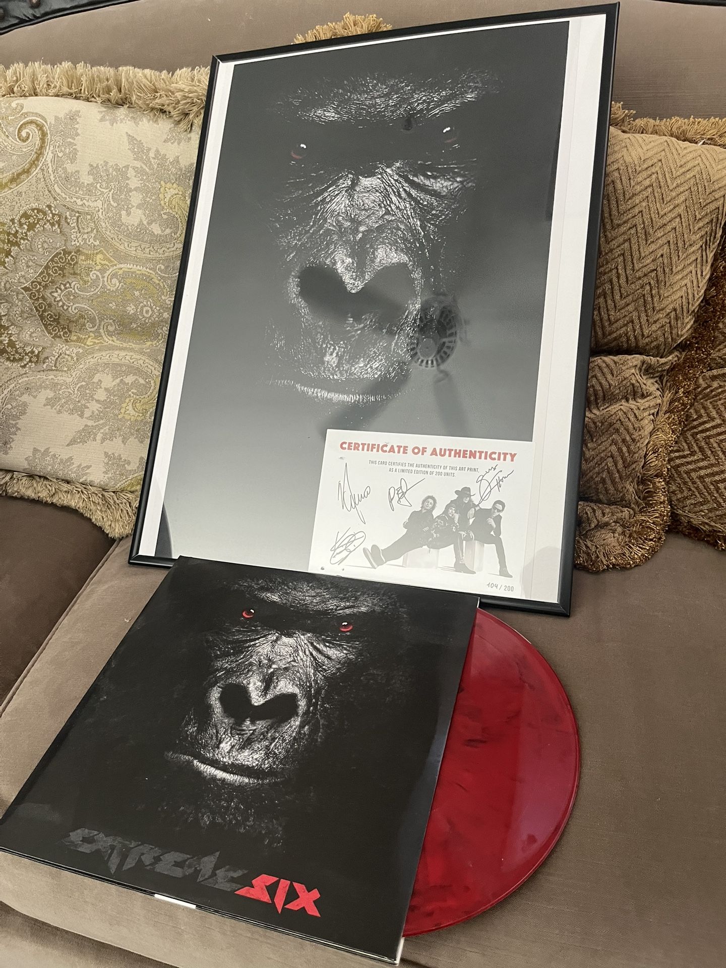 Extreme Band Signed “super Rare” Six Album With Poster !! Attention Musicians