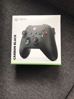 Xbox Series X 2 Controllers