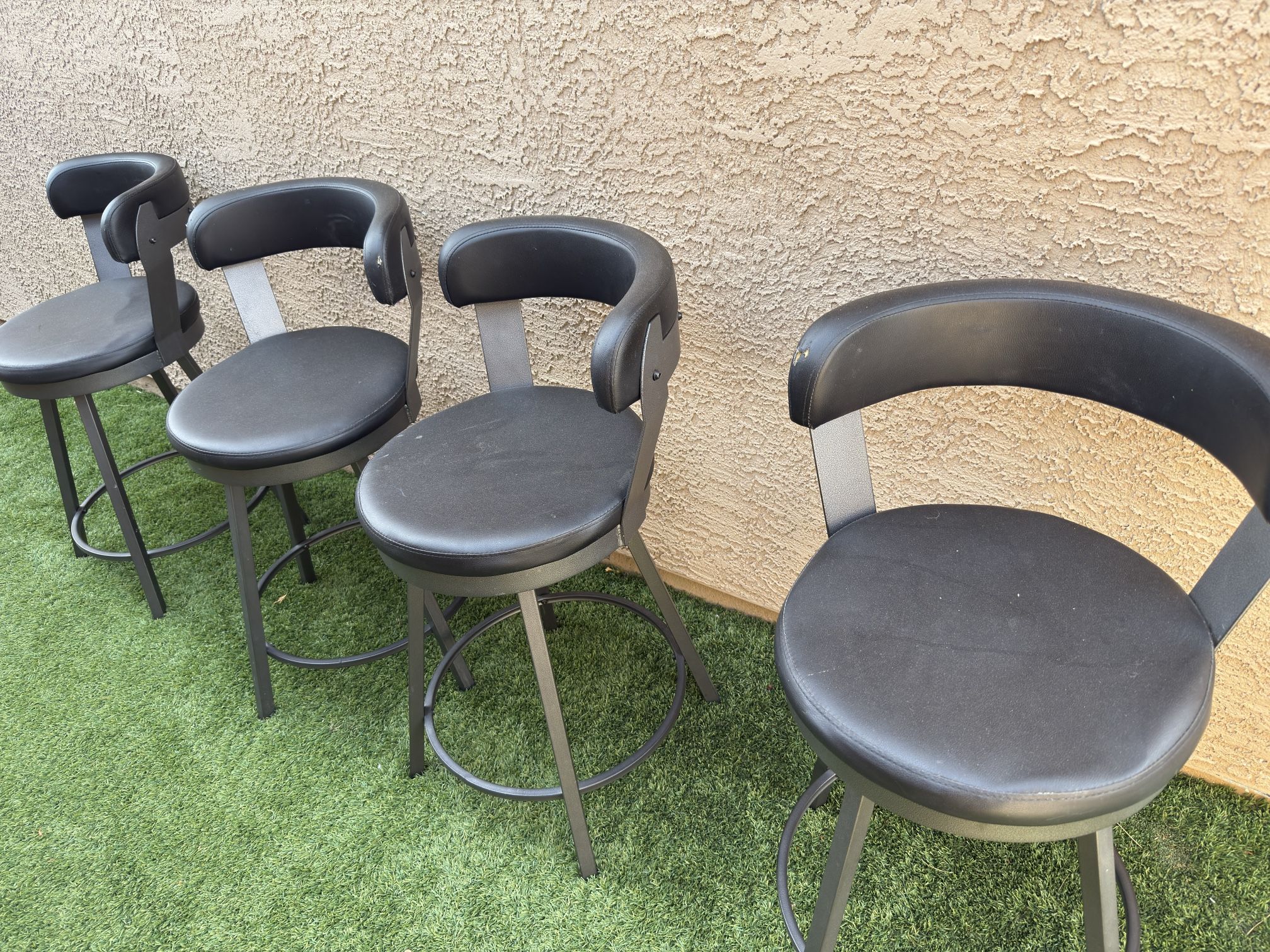 26 Inch High Bar Stools 4