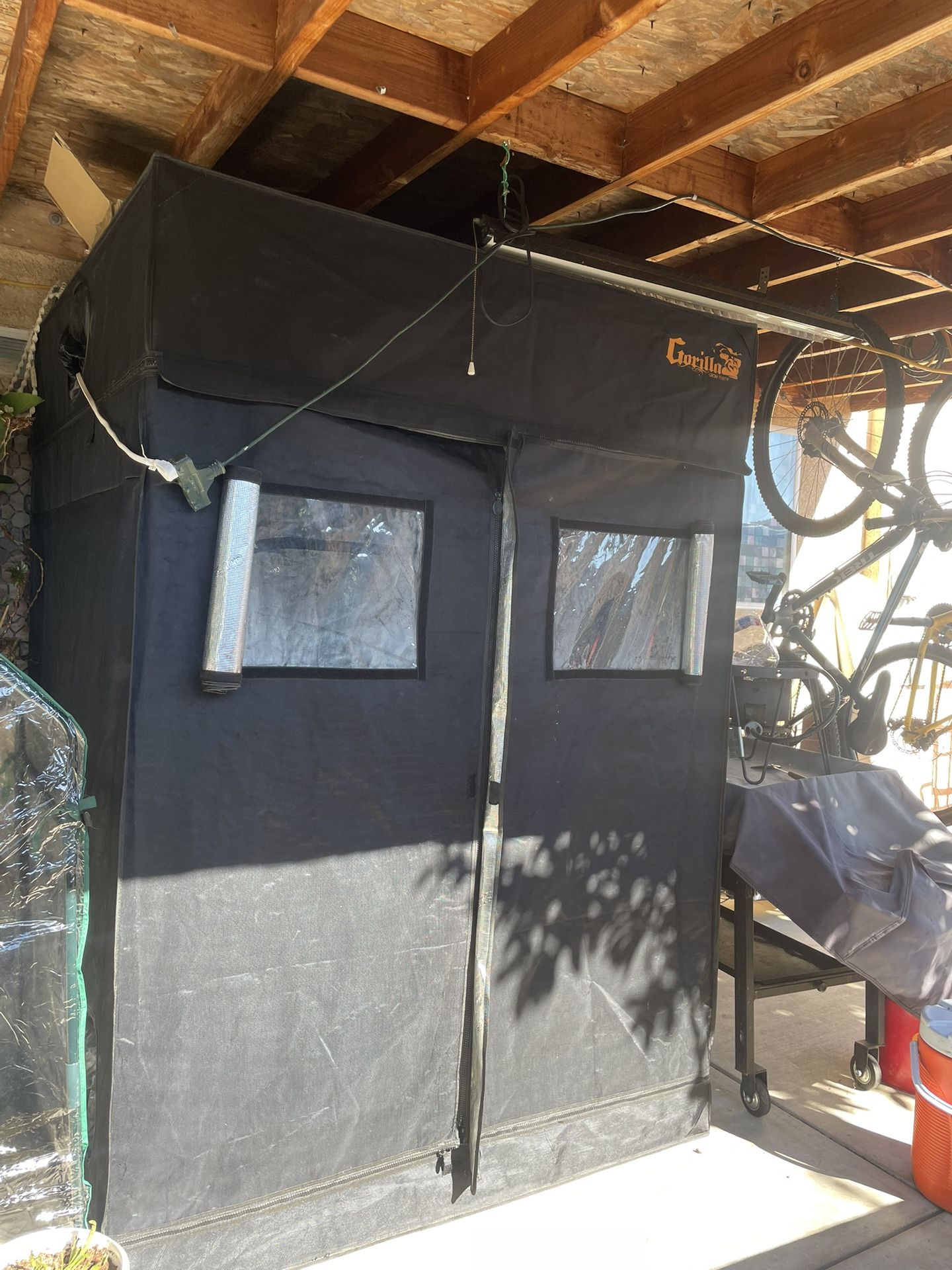 Gorilla Grow Tent 