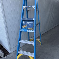 6FT Werner Fiberglass Step Ladder 250LB