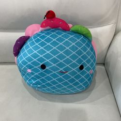 Squishmallow Cupcake 