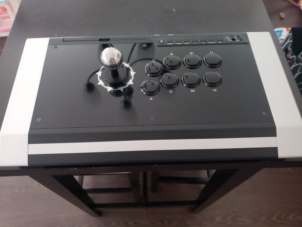 Qanba Obsidian Arcade Stick PS4