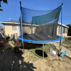 14’ Trampoline