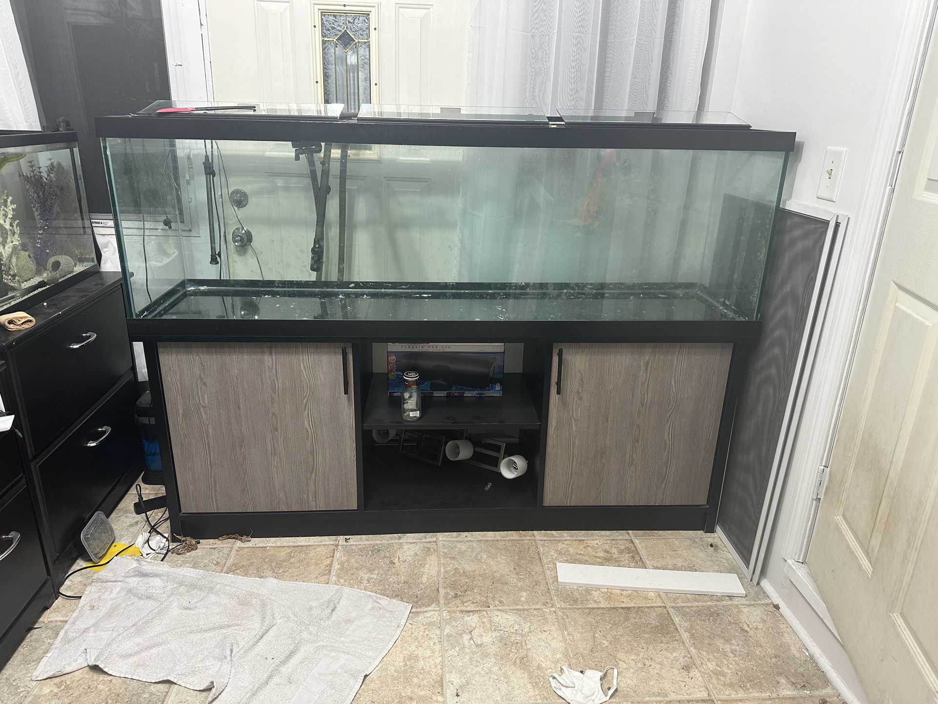 125 Gallon Fish Tank And Stand