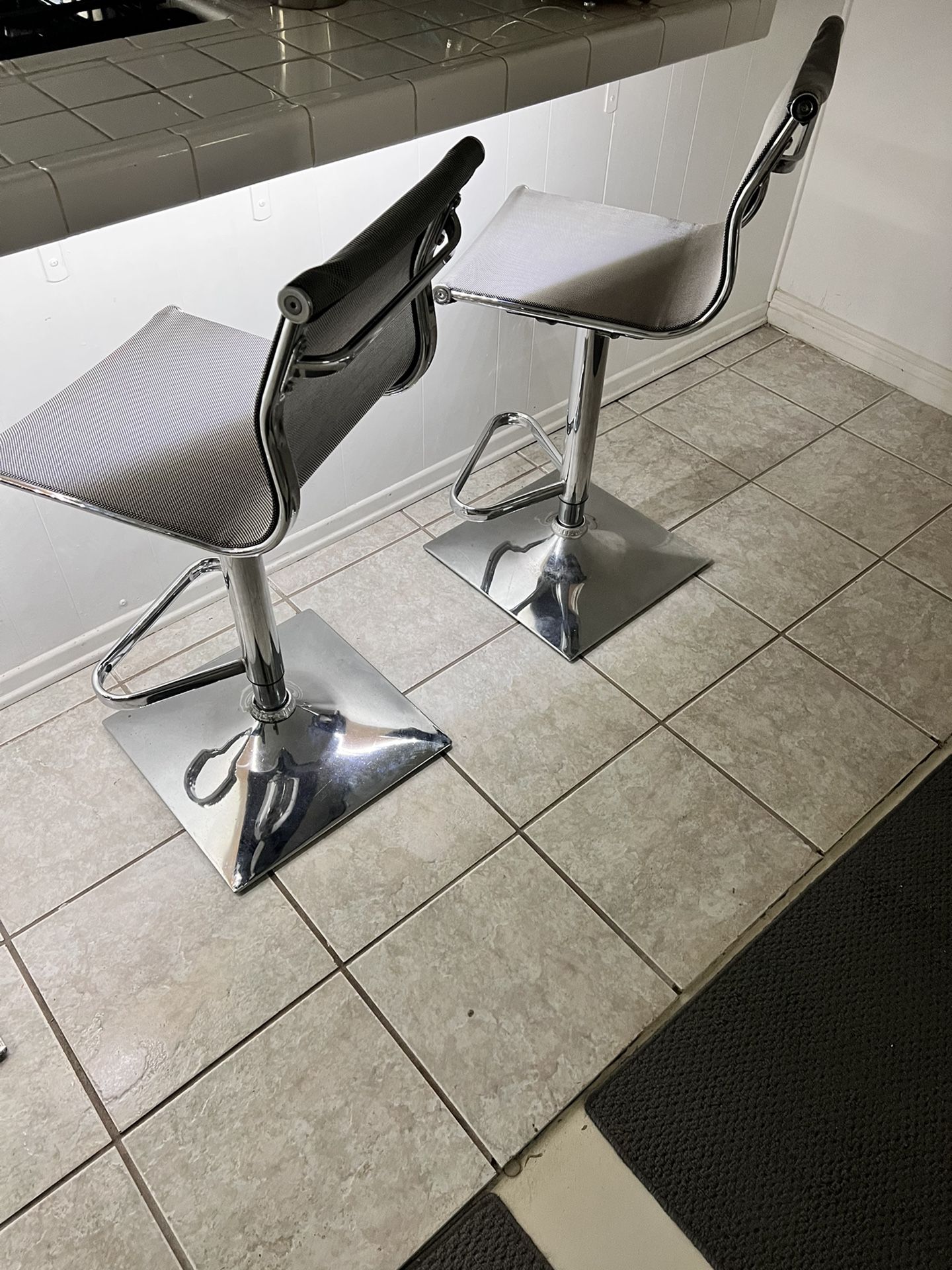 Bar Chairs Stools