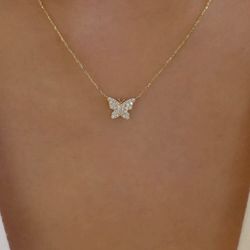 NEW Absolutely Gorgeous Butterfly Pendant Charm Women’s Fashion Jewelry Rhinestone Necklace