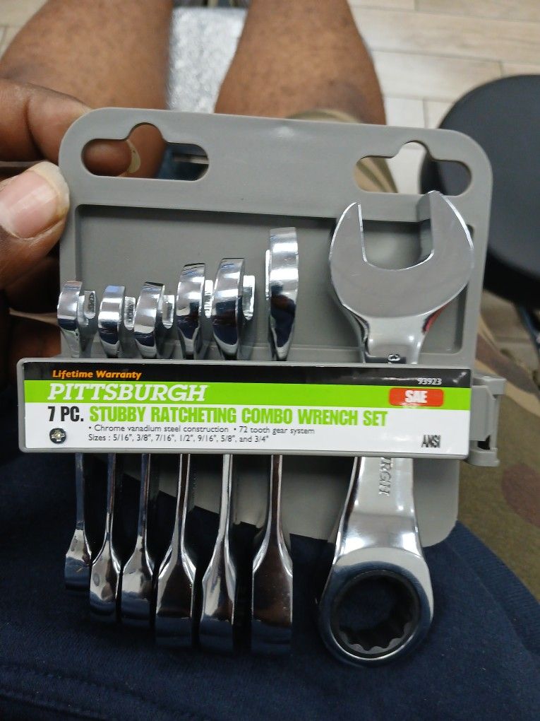 Stubby Ratcheting Combo Wrench Set 